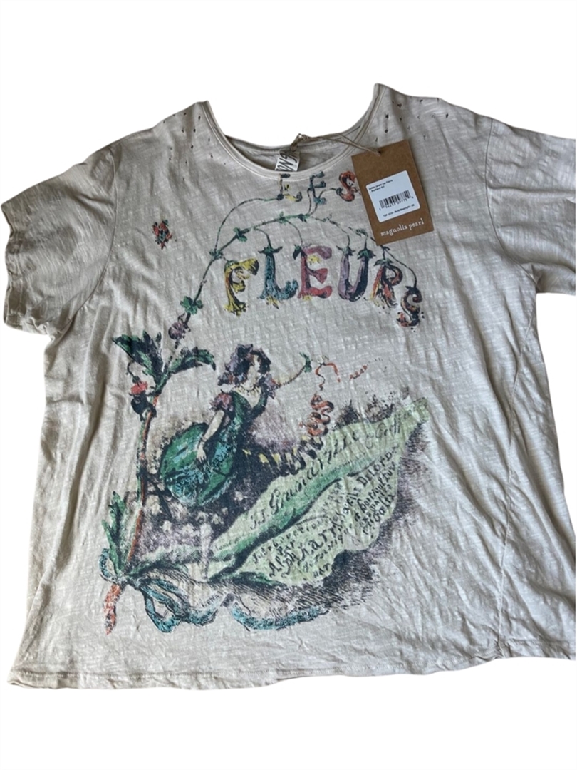 NWT Les Fleurs Boyfriend Cut T Shirt