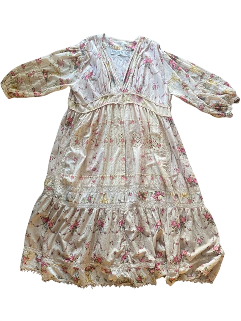 *PaTCHWoRK FLoRaL CHeNeY* one size DReSS